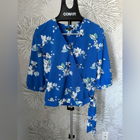 RW&CO. Tops - RW & CO women’s long sleeve floral pattern blouse